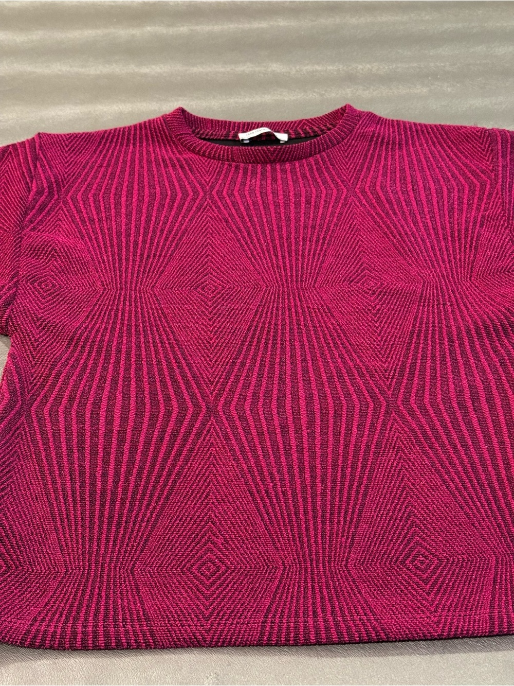 Zara Textured Pink Geometric Knit Top. Size S